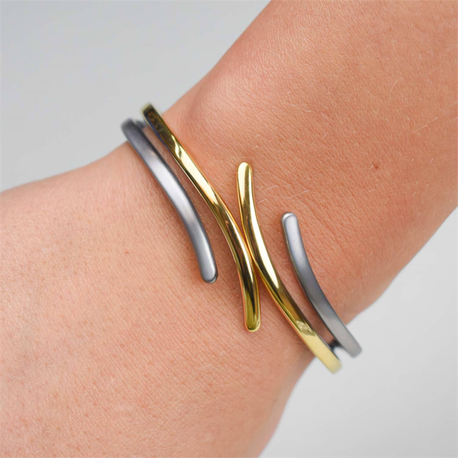  Bangle - Titanium