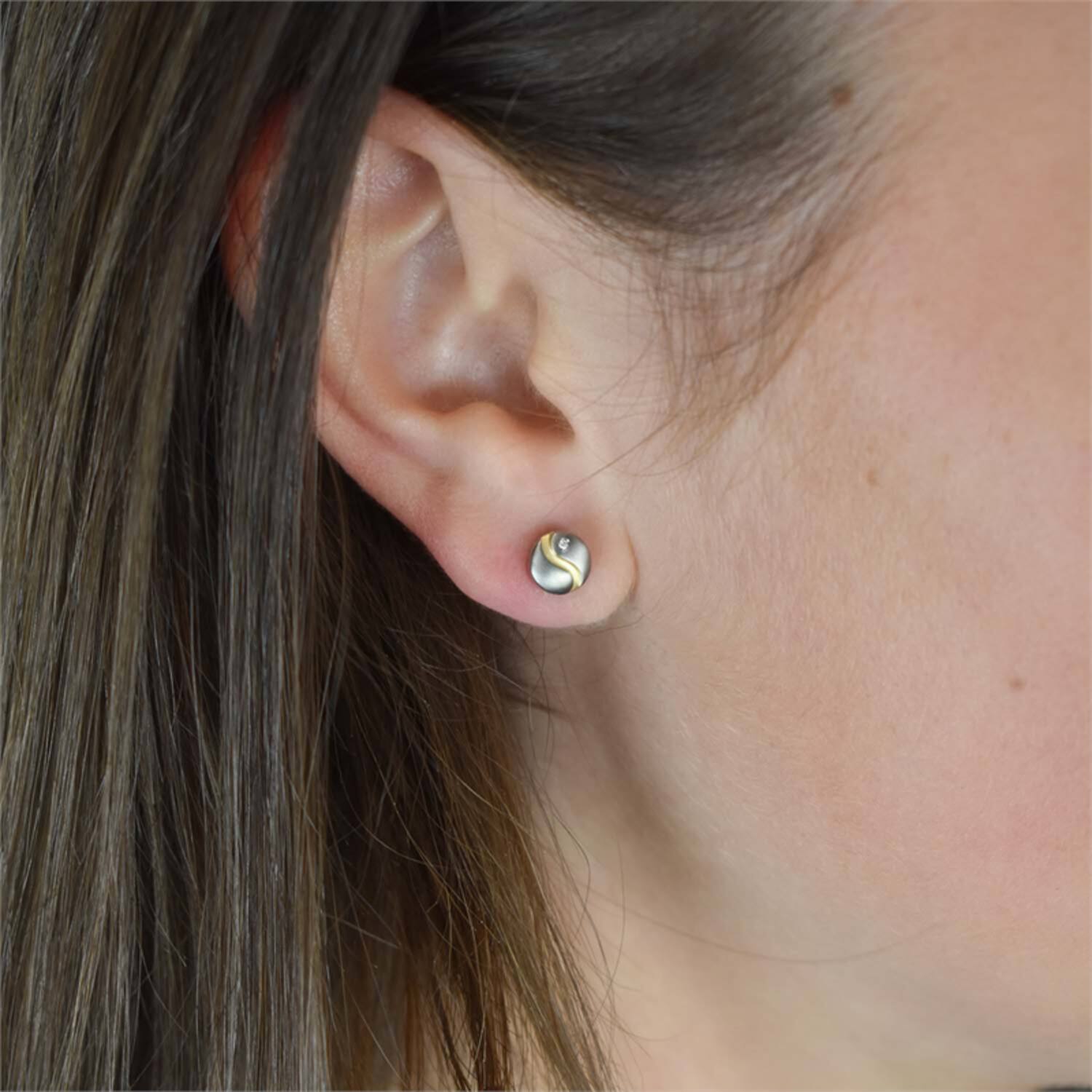  Boucles d'oreilles à puces - Titane - Diamant - 0.015ct - 7mm
