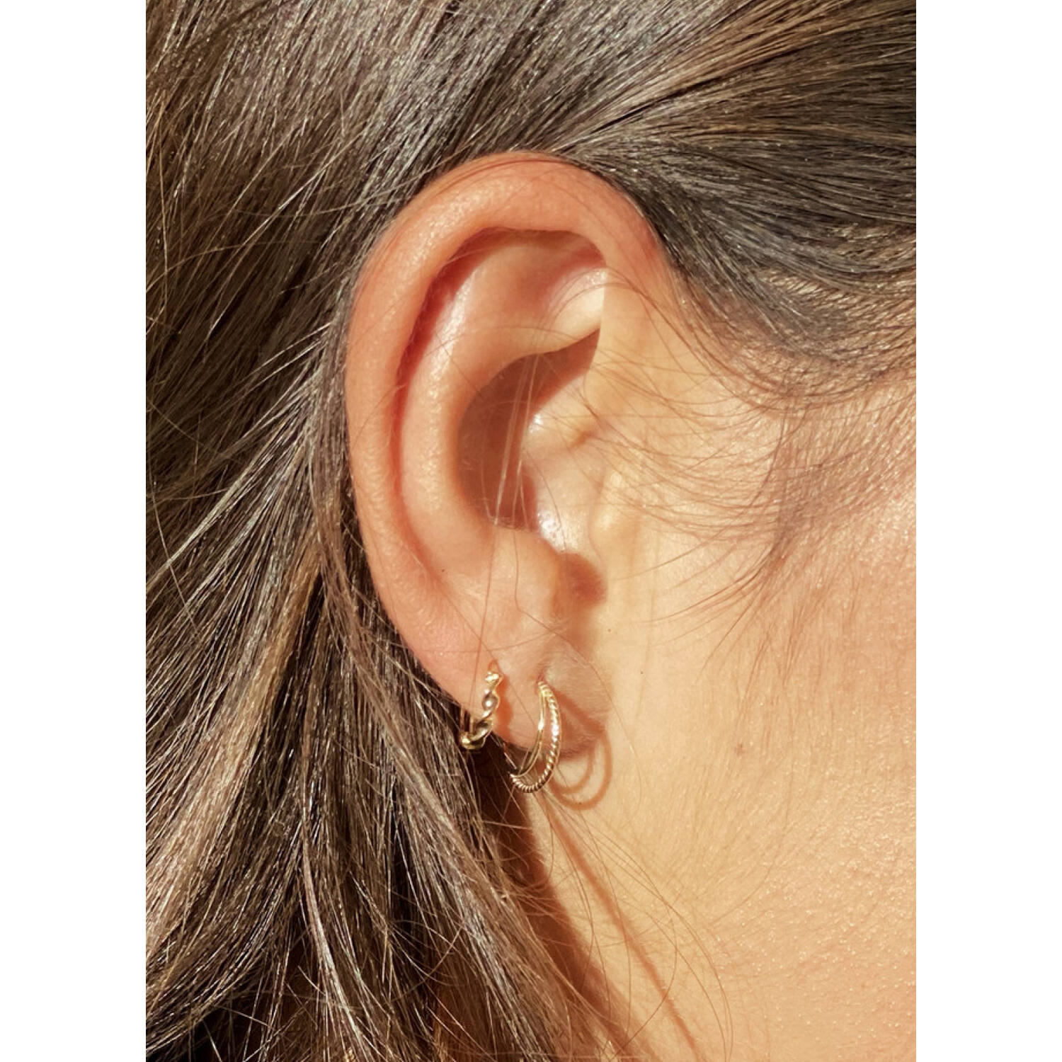 Twister Twin Hoops - 9x11mm - 585