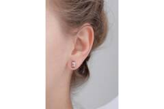  Boucles d'oreilles à puces - Titane - Diamant - 0.015ct