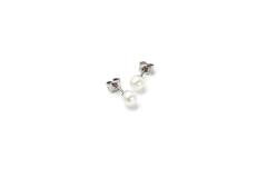  Boucles d'oreilles à puces - Titane - Perle