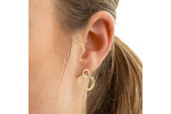  Ear studs