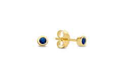 Sapphire Studs - 2mm - 585